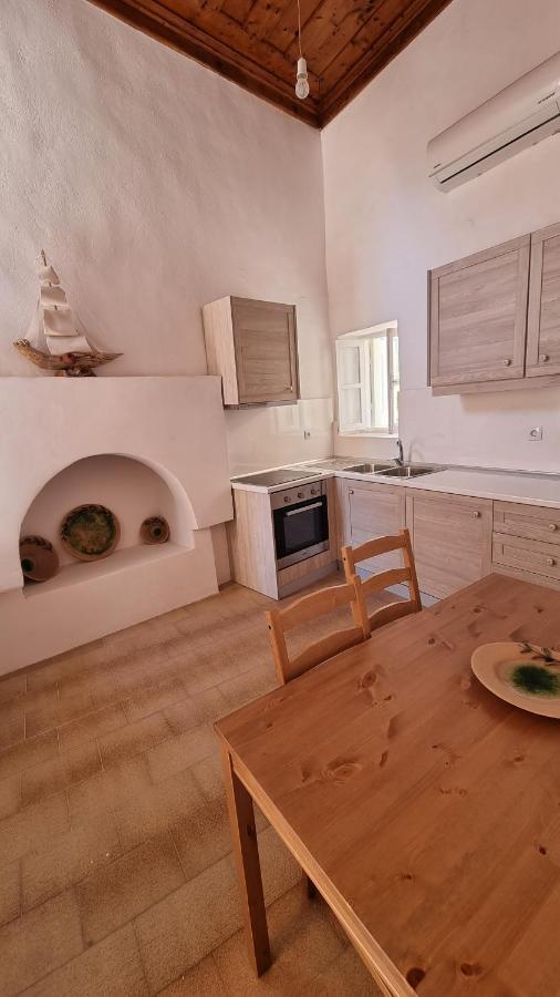 Kozas Art House, Symi Apartment Екстериор снимка