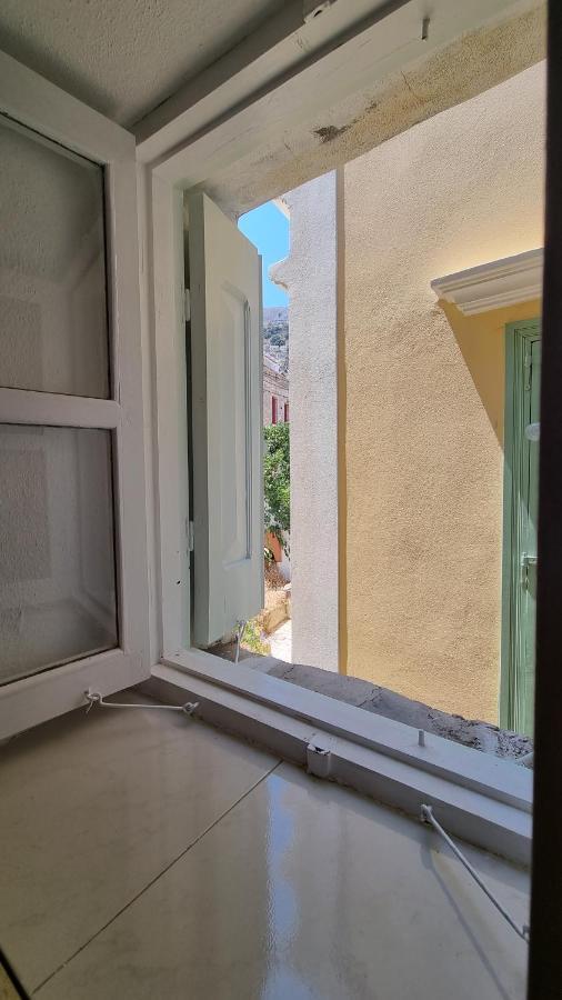 Kozas Art House, Symi Apartment Екстериор снимка